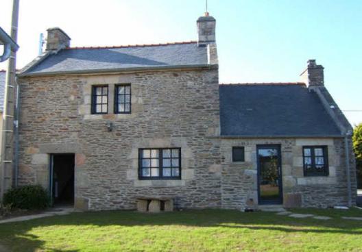 Iroise Vacances / Bretagne Locations Vacances – Retrouvez toutes nos offres de locations de vacances en pointe Bretagne, Finistère au bord de mer ou avec piscine. Profitez de nos locations saisonnières au Conquet, Brest etc et d’un accès privilégié vers les îles d’Ouessant, de Molène et de Sein.