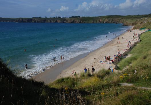 Iroise Vacances / Bretagne Locations Vacances – Retrouvez toutes nos offres de locations de vacances en pointe Bretagne, Finistère au bord de mer ou avec piscine. Profitez de nos locations saisonnières au Conquet, Brest etc et d’un accès privilégié vers les îles d’Ouessant, de Molène et de Sein.