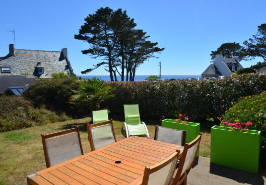 Jardin avec belle vue sur mer