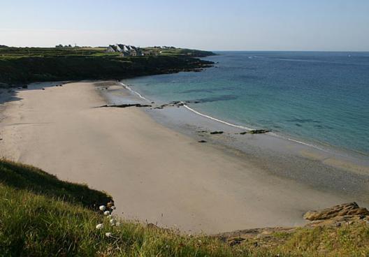 Iroise Vacances / Bretagne Locations Vacances – Retrouvez toutes nos offres de locations de vacances en pointe Bretagne, Finistère au bord de mer ou avec piscine. Profitez de nos locations saisonnières au Conquet, Brest etc et d’un accès privilégié vers les îles d’Ouessant, de Molène et de Sein.