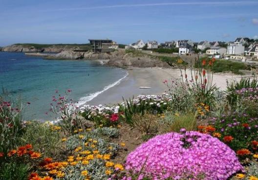 Iroise Vacances / Bretagne Locations Vacances – Retrouvez toutes nos offres de locations de vacances en pointe Bretagne, Finistère au bord de mer ou avec piscine. Profitez de nos locations saisonnières au Conquet, Brest etc et d’un accès privilégié vers les îles d’Ouessant, de Molène et de Sein.