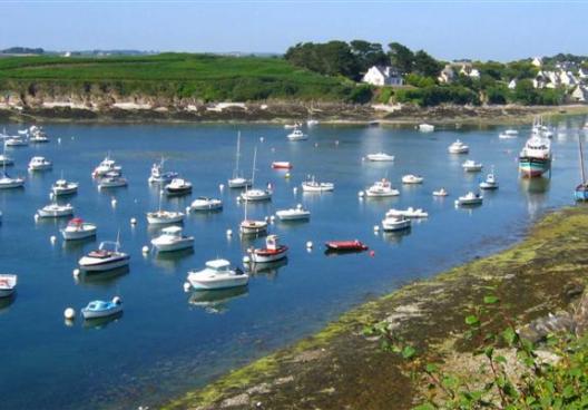 Iroise Vacances / Bretagne Locations Vacances – Retrouvez toutes nos offres de locations de vacances en pointe Bretagne, Finistère au bord de mer ou avec piscine. Profitez de nos locations saisonnières au Conquet, Brest etc et d’un accès privilégié vers les îles d’Ouessant, de Molène et de Sein.